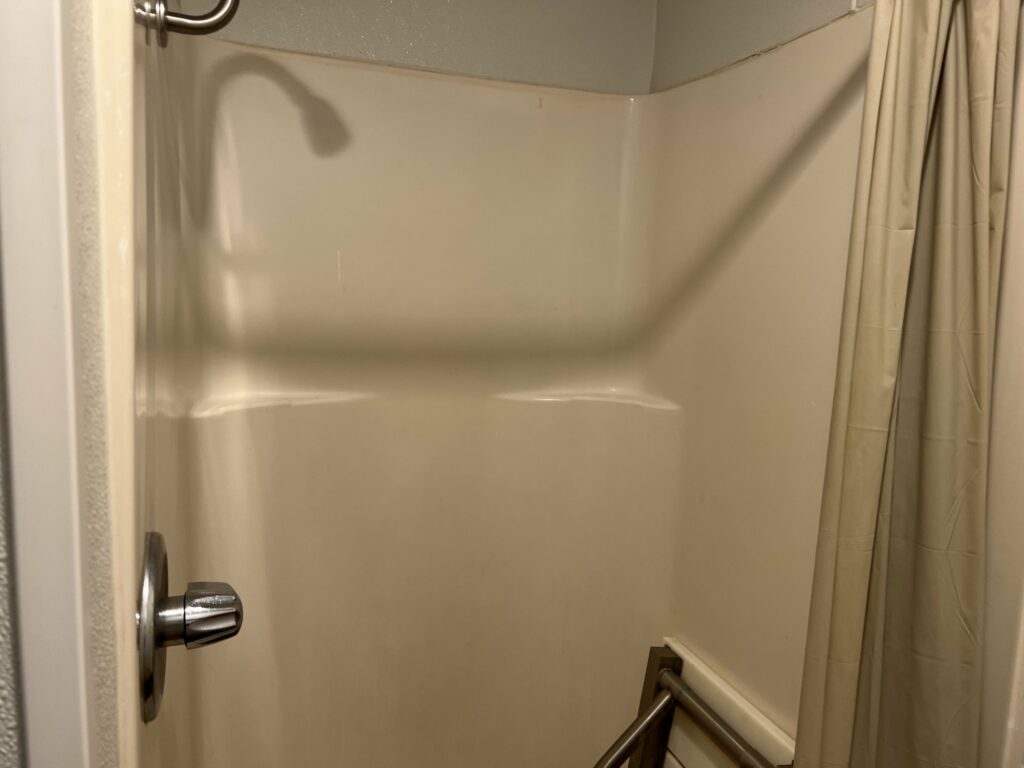 gilmont-camp-conference-cabin-gallery-12@2x