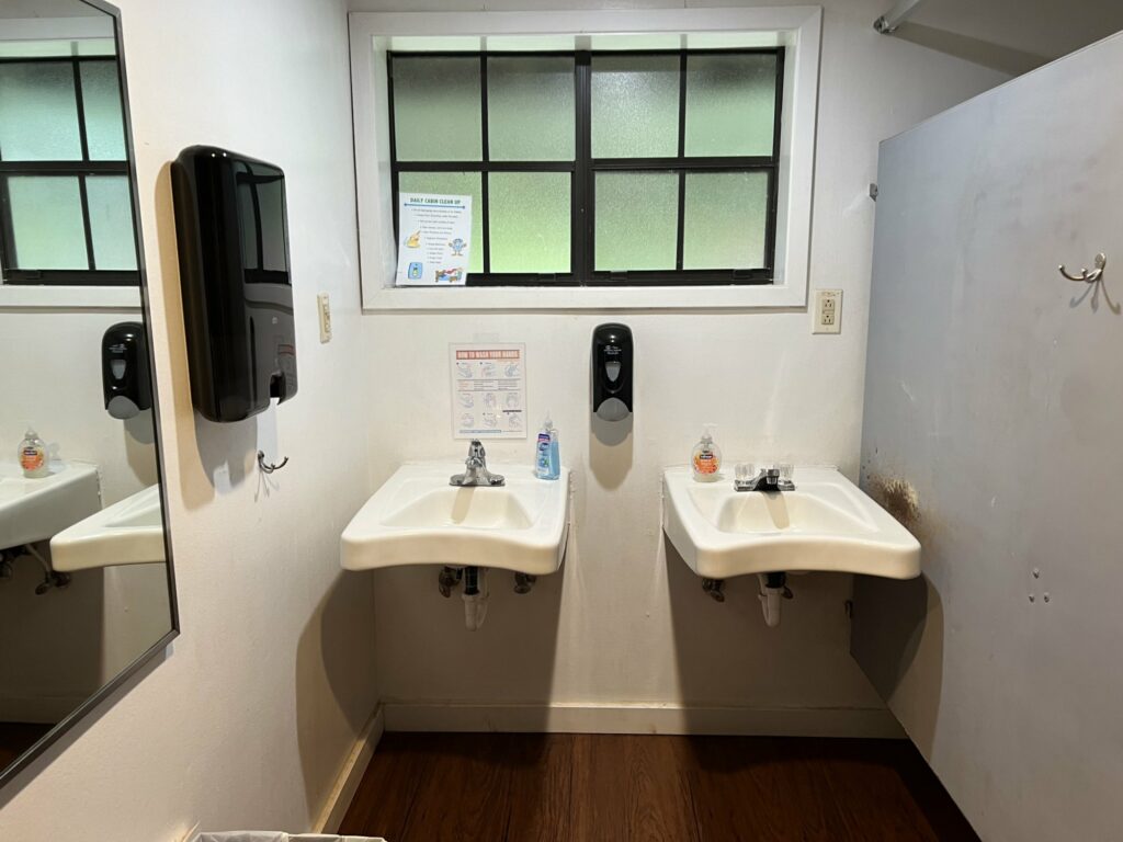 gilmont-camp-conference-cabin-gallery-8@2x