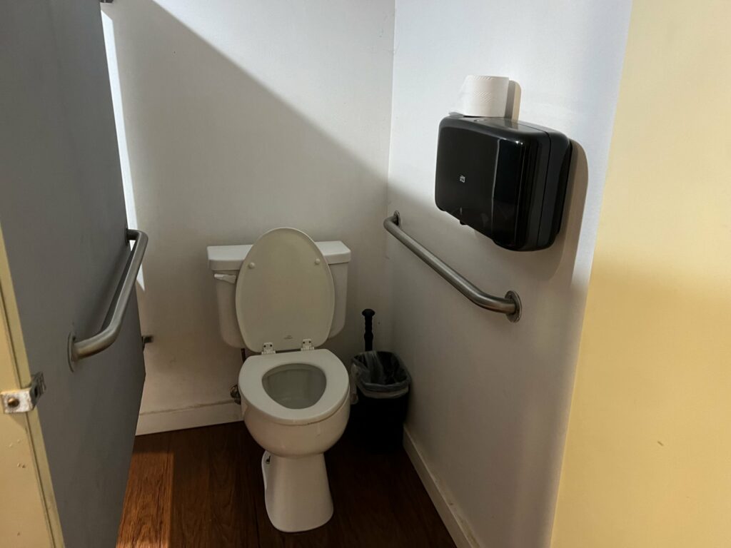 gilmont-camp-conference-cabin-gallery-9@2x