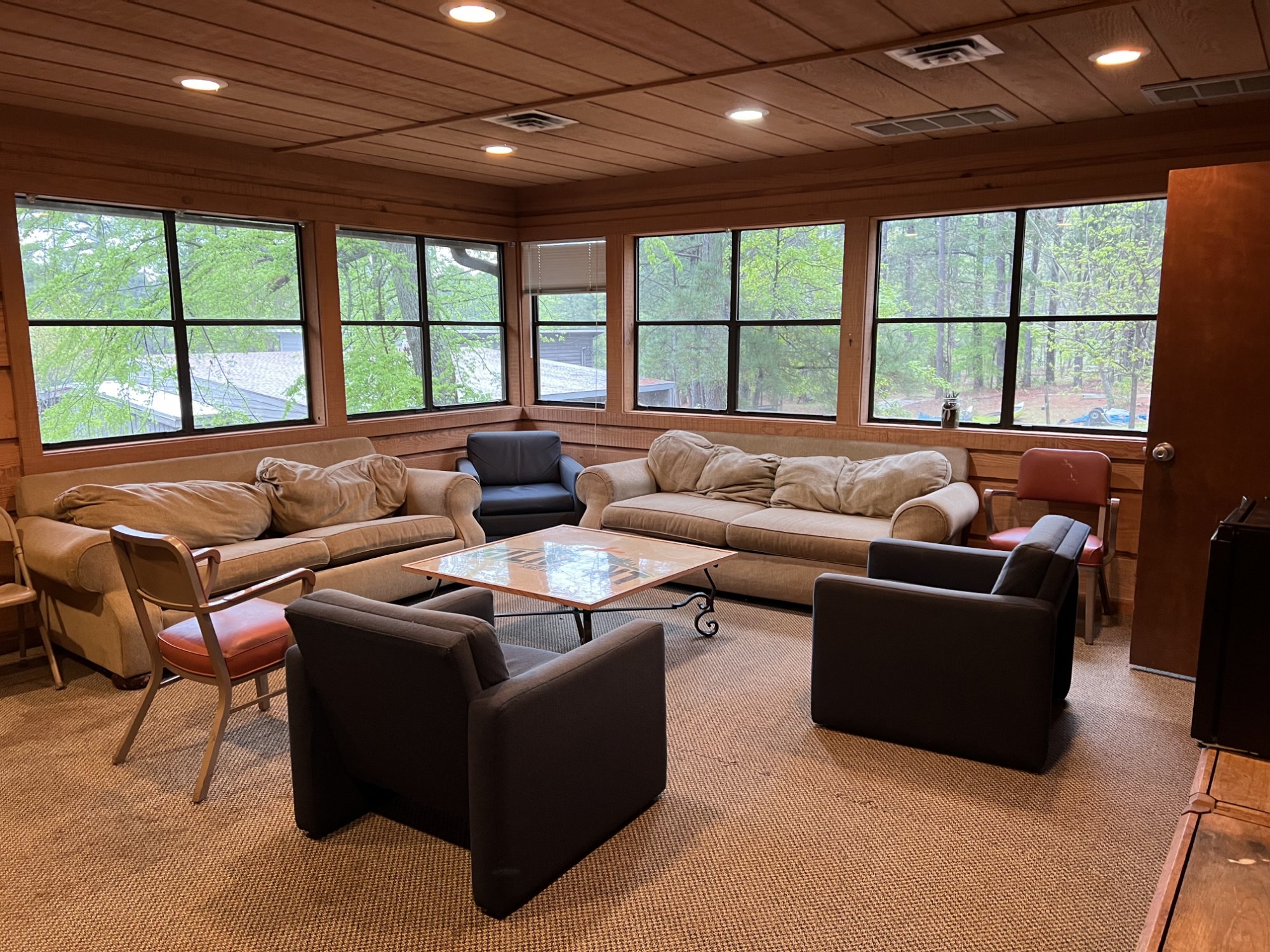 gilmont-conference-center-meeting-space-gallery-4@2x